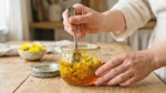 12 genijalnih načina kako maslačak obogaćuje prehranu, zdravlje i dom 12 Brilliant Ways to Use Dandelions